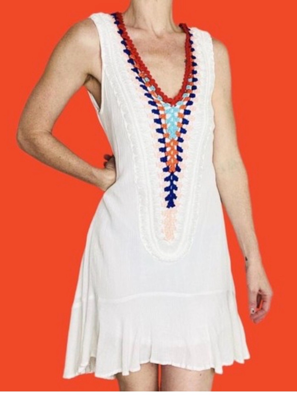 VENUS White Midi Dress with Blue and Orange Embroidered V-Neck